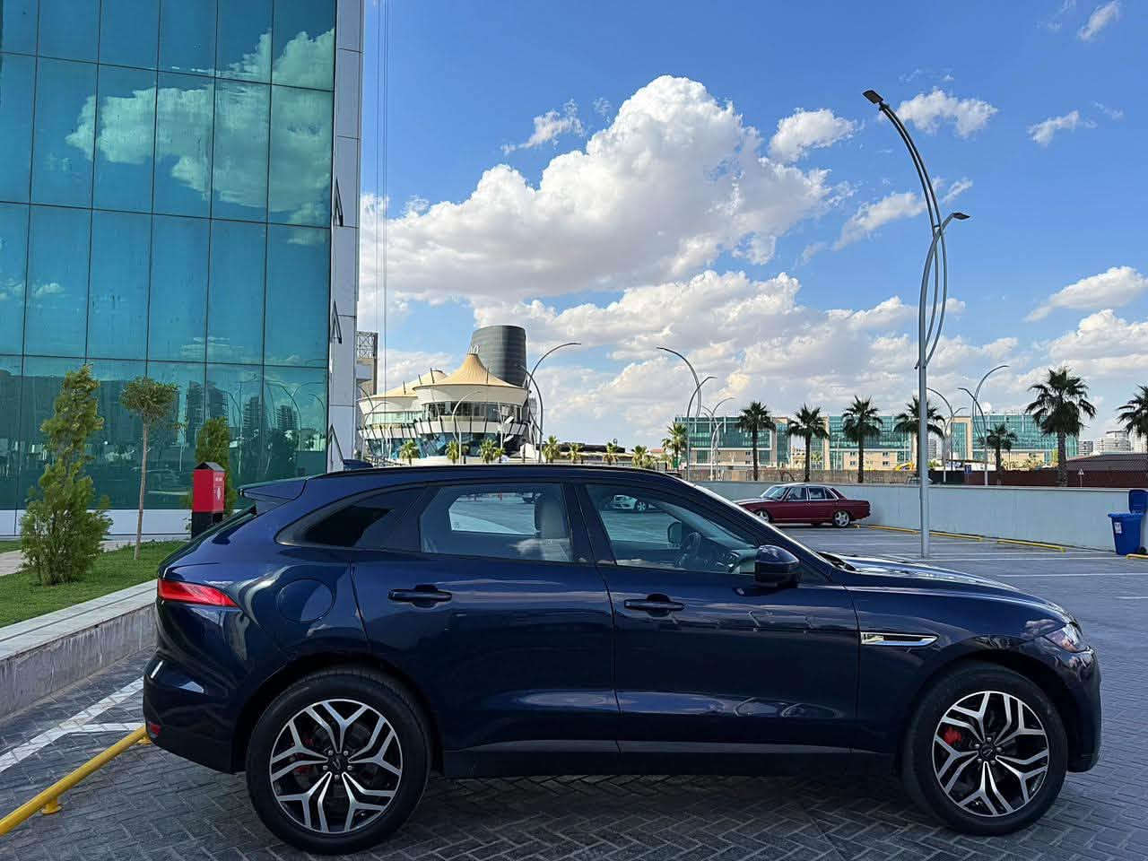 موصفاتS
Jaguatr
فول فول موصفات
120 الف مایل
واحد قطعە کلیر
بدون دواخل
کل ارباگات سلیم
٦ سلندر سوبر جارجد
مکان اربیل
سعر ١٨٩$
***********
