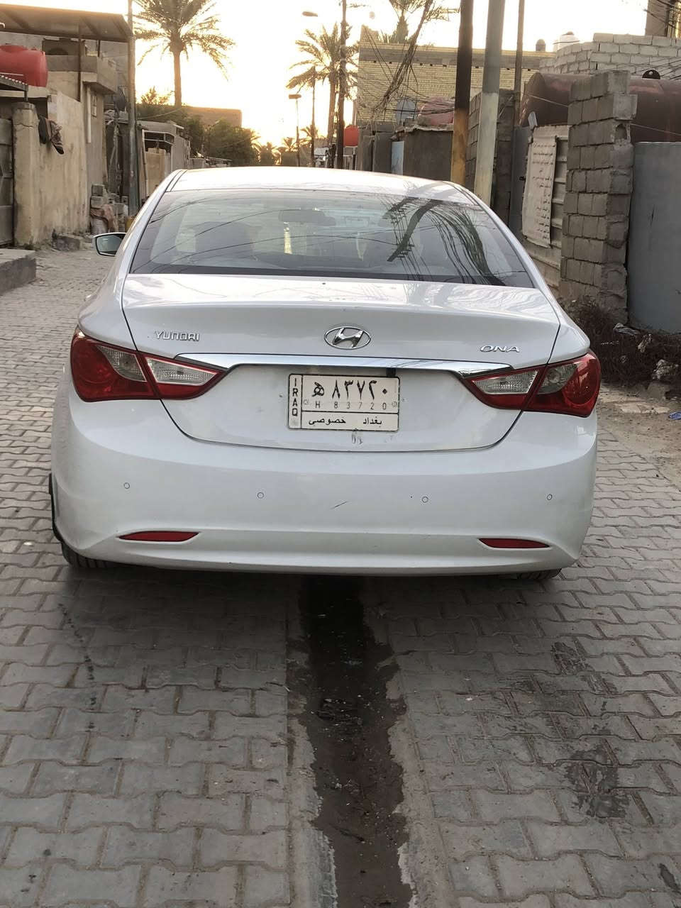 سلام عليكم للبيع سوناتا 2013 خليجي بيها 3 قطع صبغ بدون دواخل أثر شخوط سونار موضح بل صور 
مواصفات!!
مكينه 2400 درش 
شاشه جبيره
شفتات ستيرن 
تحكمات ستيرن جهتين 
مري شفط 
اشاير بل مري 
داخل بيجي 
تخم تاير جديد 
منضومه تبريد جديده 
السياره جديده مال بيت مكينه وكير خير من الله 

📍العنوان بغداد المحموديه 

📞الاستفسار 
*********** بي واتساب
