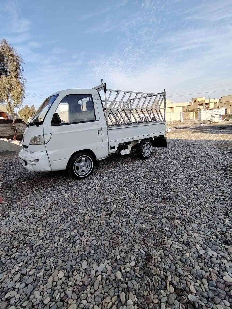 سلام عليكم كيه هيفة للبيع موديل 2007 محرك كير اكسن شرط شاصي شرط تايرات جدد أوراق  كاملة سيارة حلوة مال جنية جاهزة السعر 22 وبيها مجال قليل الشراي يتصل مكاني الشرقاط ***********
