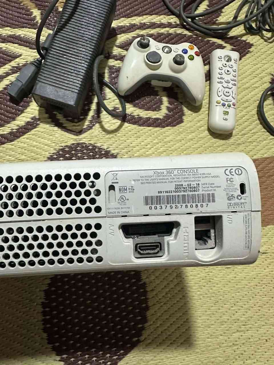 اكس بوكس 360 غراضه كامله ما مفتوح بس يفصل ادفع سعر واذا عندك بلاي 3 تراوس اننطيك فرق


**إذا كنت صاحب هذا الإعلان وتريد حذفه لأي سبب، رجاءا أرسل رسالة إلى الدعم الفني**