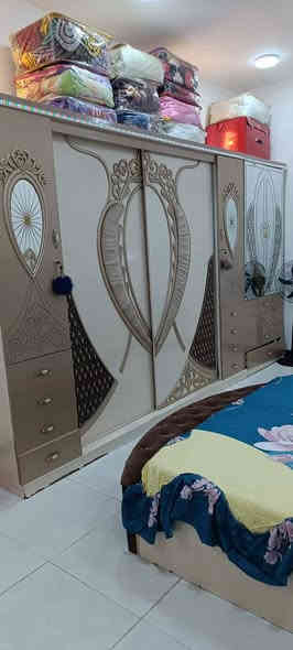 السلام عليكم غرفة تركية للبيع نضيفة جدا 8 قطع ب600 وبيها مجال العنوان ابو رمانة للاستفسار على الرقم ***********
