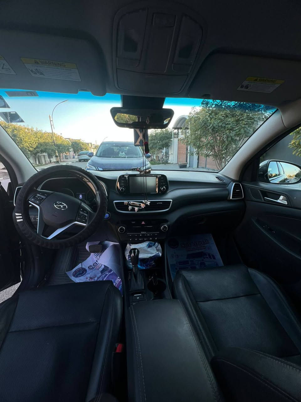 توسان 2021
_محرك 2500 وارد امريكي 
_ماشية 32 الف ميل حقيقي 
_ظربت امريكا الصندوق وراجع ع البارد وصبغ في امريكا المصنع 
_صارلها حادث في العراق الجاملغ الي جهة السايق ومتعدل ع بارد بكد كف الايد 
_طخه بسيطة في الجاملغ الايمن 
_ مع شخط  في الباب الايمن تقريبا  شبرين 
الرقم ديالى باسمي 
مكاني ديالى


**إذا كنت صاحب هذا الإعلان وتريد حذفه لأي سبب، رجاءا أرسل رسالة إلى الدعم الفني**