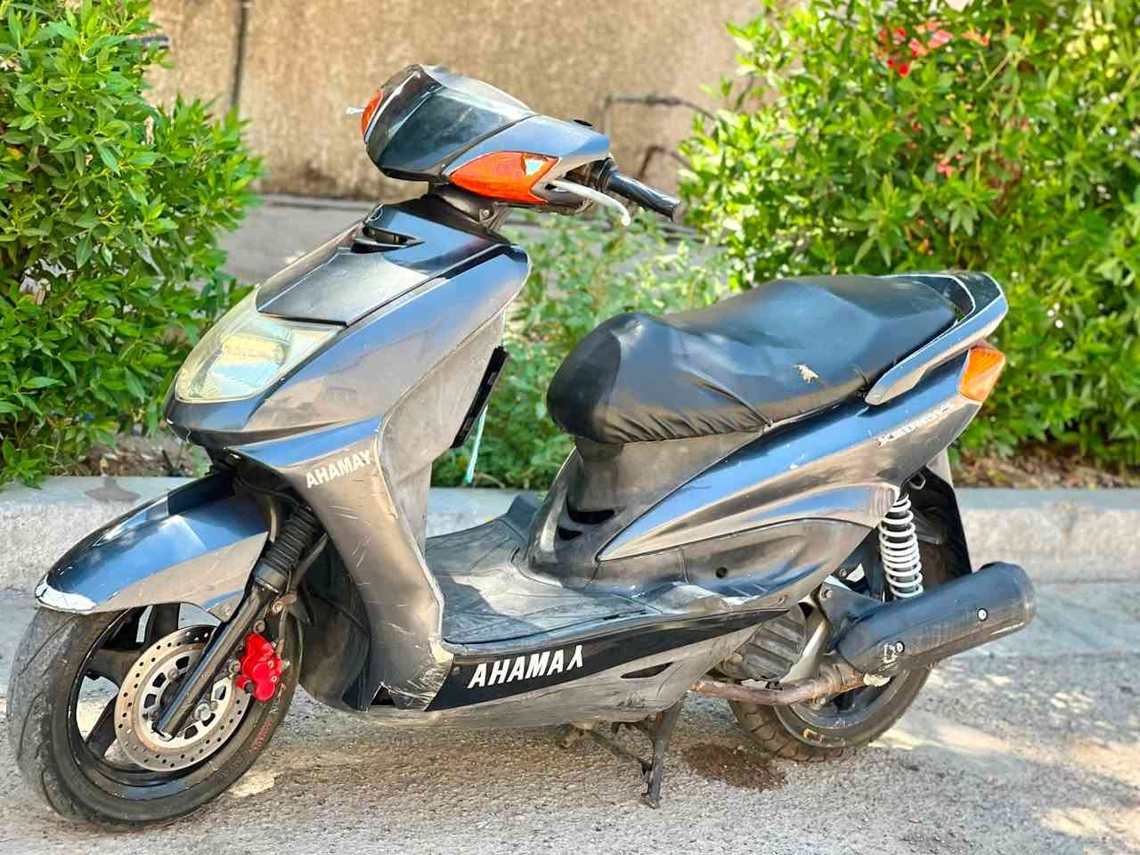 سلام عليكم ورحمة اللّٰه وبركاتة دراجه سكنس نثيه للبيع مكينه خير من اللّٰه نكره سلف كهربائيات الدراجه تخبل سعره 600 بيه مجال مو شراي لا تراسل مكان بغداد _ ***********
