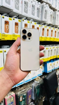 آيفون ١٦ برو ماكس • بطارية ٩٩ • ٢٥٦