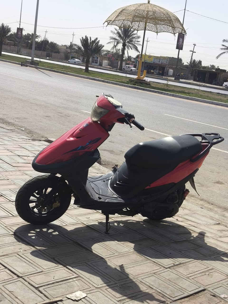 السلام عليكم دراجه ماكس عدله للبيع شغاله سلف كهربايات كربلاء قرب جامعة العميد السعر 500وبيه مجال حك الجيه ***********
