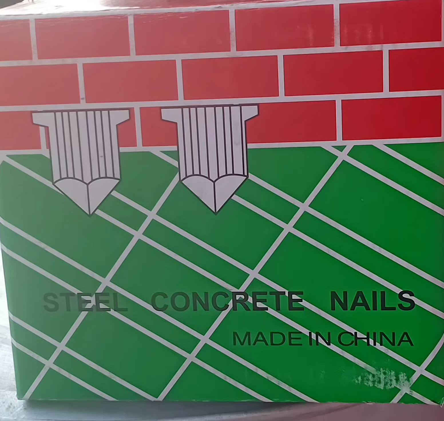 يتوفر بسمار كونكريت ستيل حجم انج وانج ونص . الباكيت ٥٠ قطعة السعر ١٠ الف دينار انشائية ابوحسين بغداد الشعلة شارع الوسطاني مقابل مركز الشباب ***********
