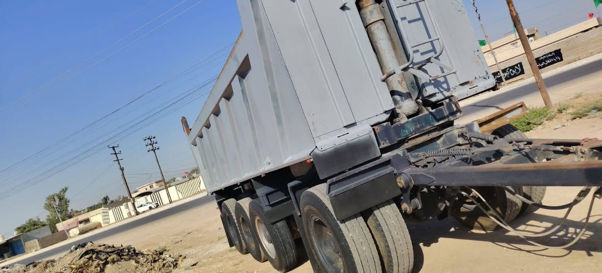 مقطوره للبيع حدادت الجرف مابيه اي خياس ***********  طول سبع امتار
