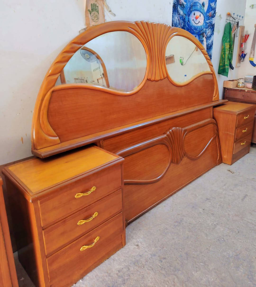 السلام عليكم غرفةصاج حديثة تسكام تكمه حطاطه ٦٥٠ الف
لااصحاب الذوق الراقي والي يبحث عن غرفة التفصال الثكيلة توفرت غرفة نوم صاج داخل وخارج وظهر والظهر جرجوبه تسكام تكمه تفصال درجة اولى عمل نجارة حقيقي شغل توصا مستخدمه اقل من شهرين جديده متكونه من 
١-كنتور ابو ال ٦ ابواب 
٢-زاويه 
٣- ميز تواليت 
٦-جربايه الصوميا لوح صاج يتحمل جميع الاوزان 
٧- كوميدي جزامه 
٨- ميز تلفزيون 
غرفه كما ذكرنه صاج بالكامل ثكيله كلش حطاطه نظافة ١٠٠/١٠٠ كل محتوياتها جاهزة تصلح للعرسان السعر ٦٥٠ الف وتسوى اكثر من سعرها وبالعافية على الشراي . مكانها بغداد #متوفر توصيل بكروة سارع بالحجز مراسلة الصفحه وبخدمتكم


**إذا كنت صاحب هذا الإعلان وتريد حذفه لأي سبب، رجاءا أرسل رسالة إلى الدعم الفني**