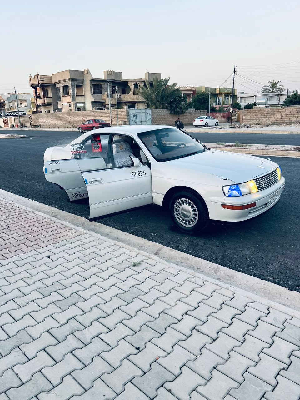 ‏بطة موديل92رقم نينوى تحويل ثاني يوم كيرو محرك شرط مكفوله من الكص والظربه بيه مكانات صبغ قليل بدون داخل السياره جديده. علا وظع الشركه صدر وتخم تايرات مابيه نغص برغي السعر 57بيه مجال قليل مكان السياره الشركاط الشراي يتصل *********** المو شراي لاتصل
