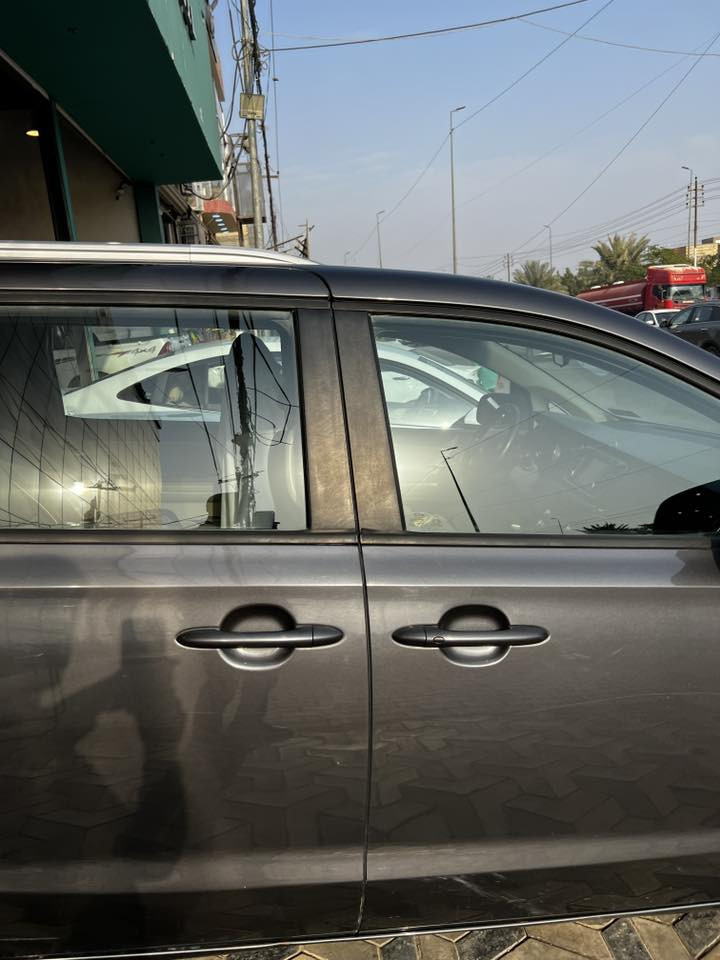 السلام عليكم
كيا  سيدونا 2018 للبيع…

رقم بغداد

مواصفات السيارة LX 

السيارة استخدام شخصي  ماشية 105,000  ميل

وارد امريكي ضربته بسيطة و موجود حادثها بالصور

مواصفتها

1️⃣نقطه عمياء

2️⃣توقف ذاتي

3️⃣تحذير خروج عن المسار 

4️⃣ تدفئة كشنات

5️⃣ كشن السائق كهرباء

6️⃣ شاشة  كبيرة

7️⃣ الابواب الخلفية  كهرباء

8️⃣ كاميرا  وحساسات خلفية

9️⃣ حساسات امامية

1️⃣0️⃣تحكمات ستيرن و ثبيت سرعة

1️⃣1️⃣المري قلاب عند اقفال السيارة

1️⃣2️⃣محرك 3300. 6سلندر مكفول الكير و المكينة

السيارة تحتاج بوليش وتكحيل فقط

السعر170💲و بيه مجال بسيط

للتواصل 

***********

📍النجف
