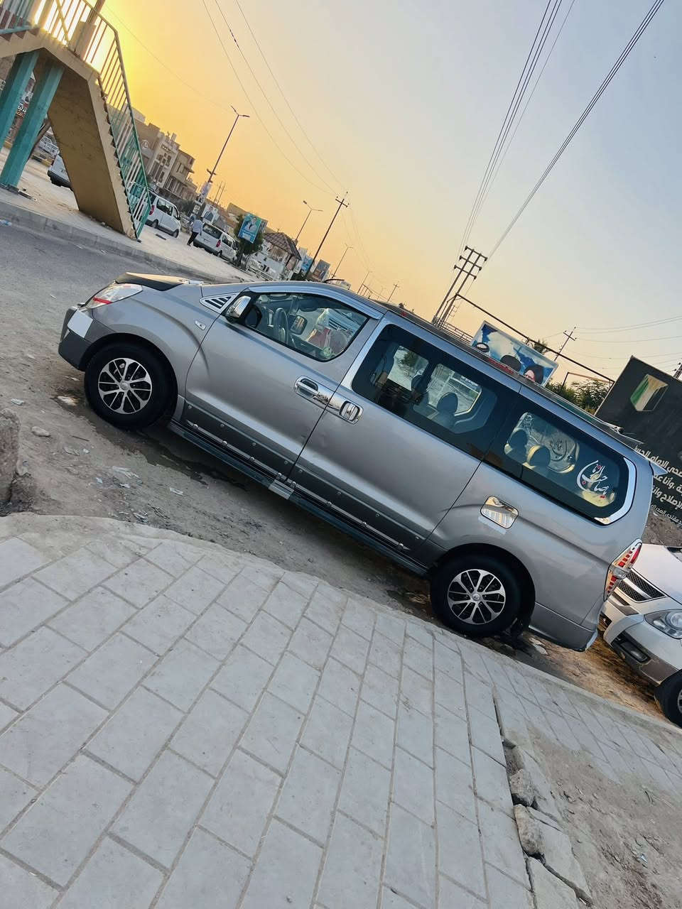 سلام عليكم لبيع استاركس دبلوو 2016 سياره كفاله ماعدا رش الجاملغ الوره لاستفسار ***********السعر 225وبيهه مجال
