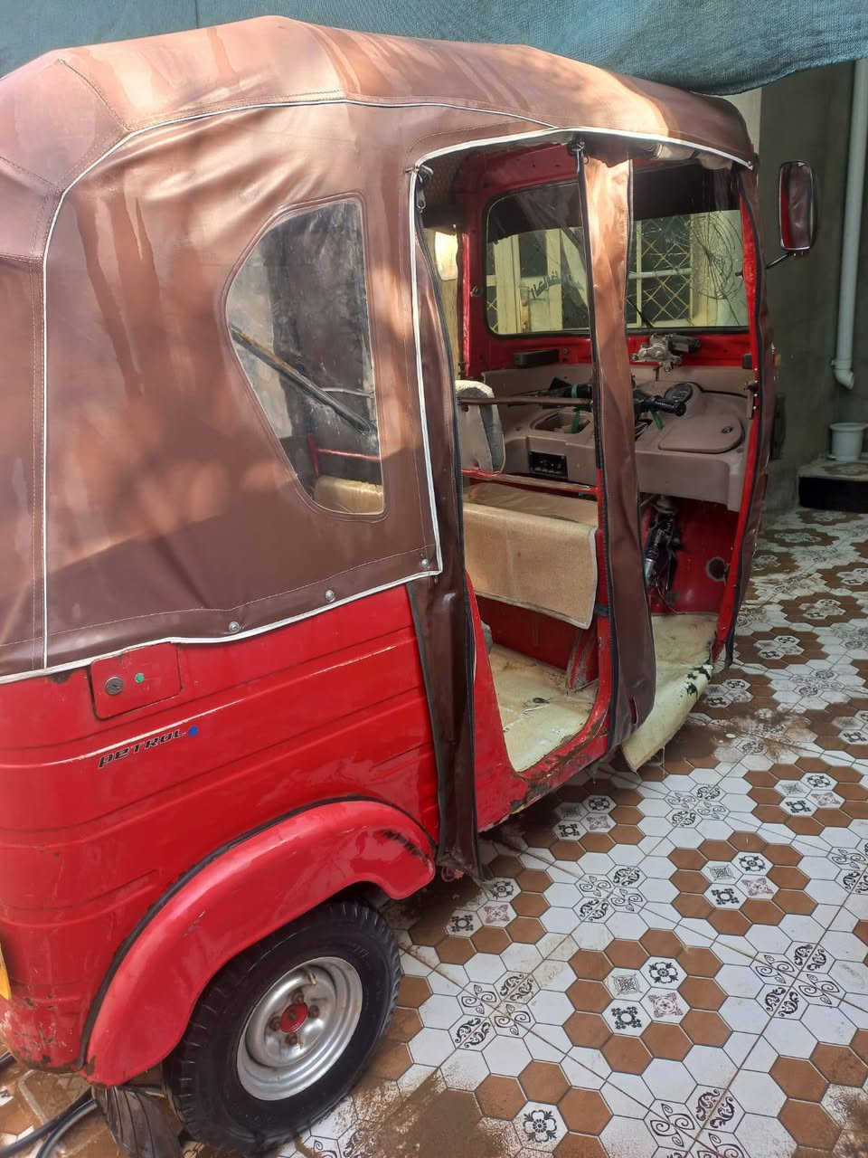 تكتك باجاج موديل ٢٠١٨شهر ١١بلاديه كير مكينه اكسل خير من الله أرقام نكليزي المكان ديالى بعقوبه كاطون الرازي شارع المدارس رقم الهاتف ***********
