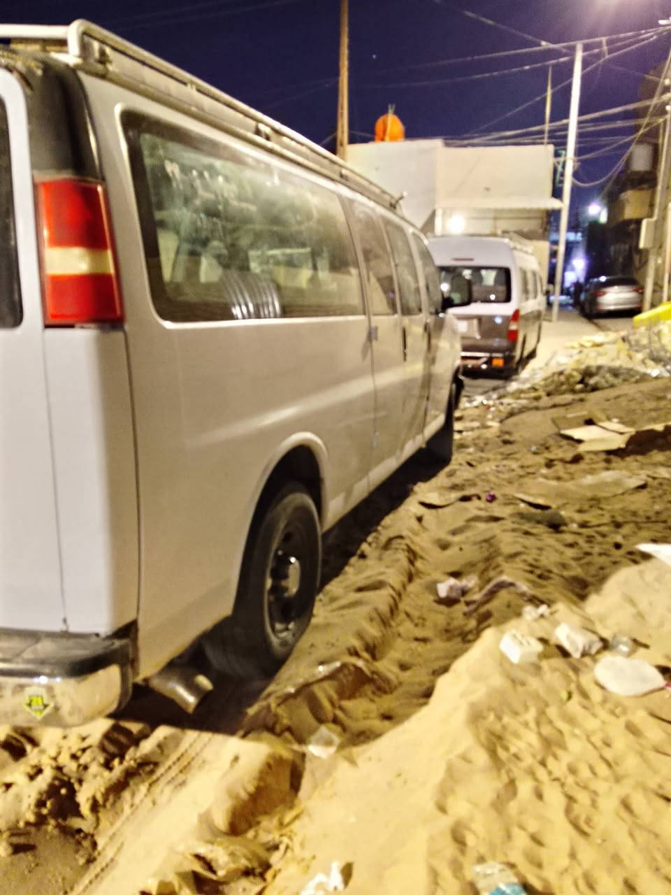 سلام عليكم
فإن سفانه موديل 2007 رقم انكليزي سعر 85 و بيه مجال 
الرقم ***********
