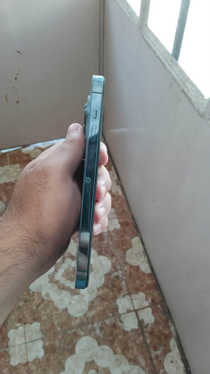 ايفون ١٣ برو ماكس مثل ماموضح الكزاز وره اشويه مكسوره مامأثر على جهاز كلشي شغال بي شرط فحص شاشه مستبدله
٣ خيارات اصليه تقريبه ايفون ١٣ برو ماكس نسخه LL شريحه فعليه وشريحه الكترونيه كلشي شغال بي شرط فحص مثل ماكلت بطاريه ٨٩ اصليه لون سمائي سعر ٥٥٠ الف وبي شويه مجال رقم ***********
