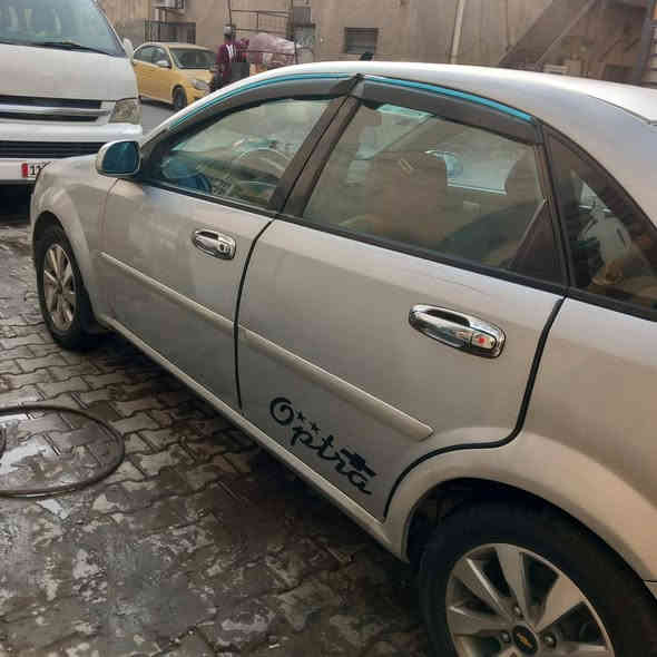 السلام عليكم
سيارة اوبتر 2006 رقم بغداد الماني السيارة باسمي تحويل ثاني يوم السيارة كير ومكينة وتبريد خير من الله السيارة نضيفة كلش السعر 62 وبيهة مجال 
مكاني بغداد الزعفرانية 
رقم تلفوني ***********
