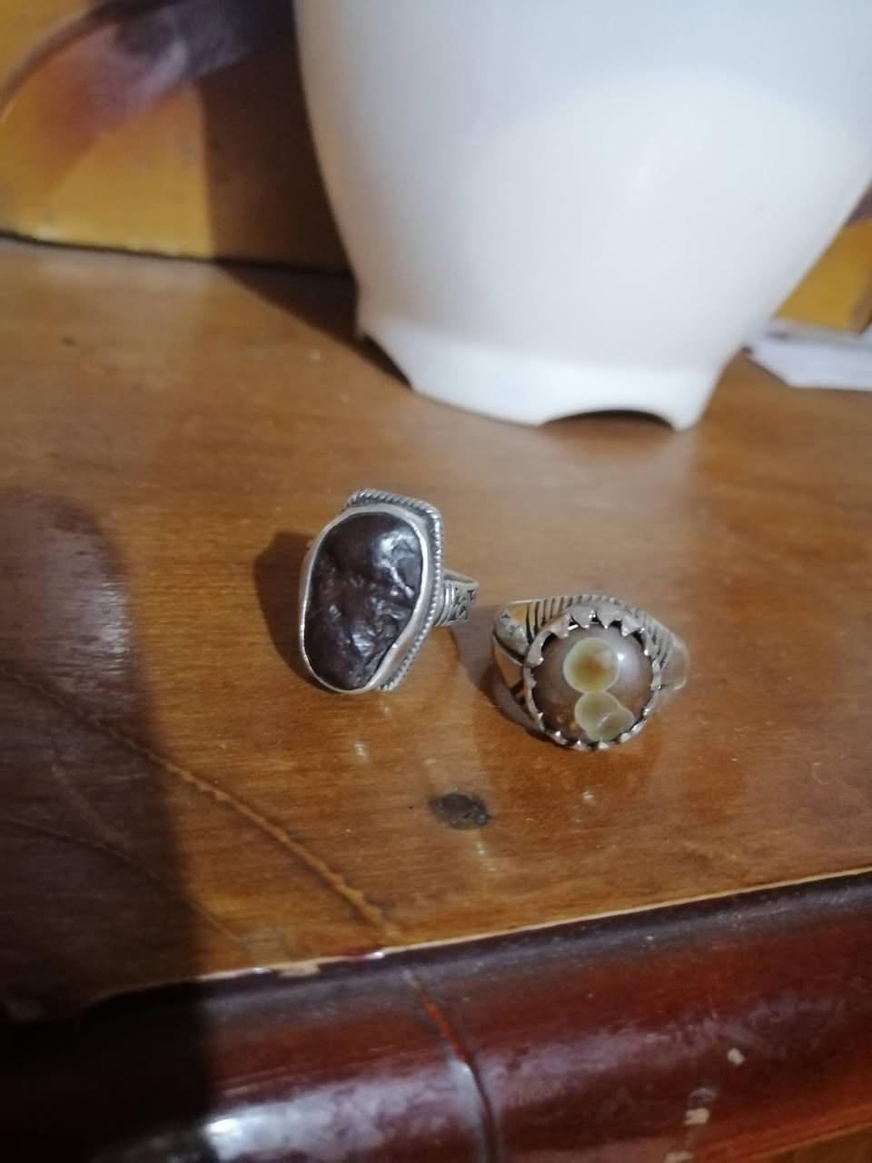 السلام عليكم خاتمين للبيع ب50 لايوجد توصيل ولا اجكد نهايتهم.  ***********
