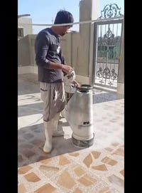 ✨ خدمة جلي وتنظيف الكاشي والبورسلين بأفضل الأسعار ✨ نقدّم لكم خدمة احت...