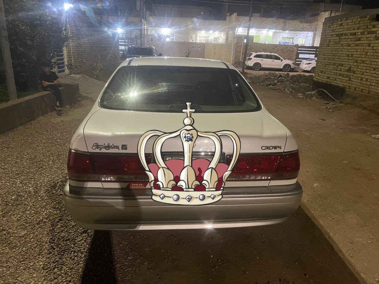 سلام عليكم جنون موديل 2004 كفاله من الكص والنقل الجثه صبغ النيد مرشوش وباب السائق رش بدون معجون  رقم ميسان تحويل ثاني يوم     المواصفات كرستال اصل شاصي 75 ديفور الكبير اربع دكم ثلاجه برده جلد دبل شاشه عادي الكتروني حداديه صارله 5 ايام من امبدله امامي وخلفي ويل نجمه وتخم تايرات الاتصال *********** السعر 115 عمارة, ميسان

