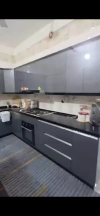 للبيع بيت ملك صرف مساحه 100 متر طابق ونص  مكان حي القدس  ع ساحه  غرفه ...