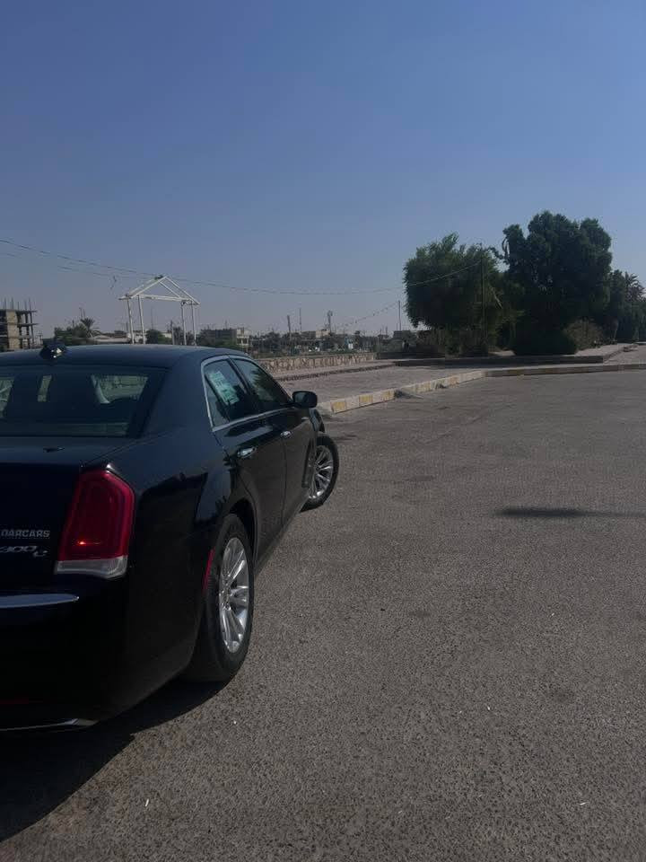 السلام عليكم اوباما 2015 للبيع السياره جاي بيه صبغ من أمريكا صفحة السايق باب وجاملغ ونفس اللون السياره  بدون ايرباك السياره جاهزه بيه نقص بسيط 
فول مواصفات لمتدد من بانورما والخ ما يحتاج اكلكم مواصفاتها السياره مال جناي كلش حلوه ونضيفة مكاني العماره ميسان 
السعر ب175وبيها مجال للشراي للاستفسار *********** وتساب
