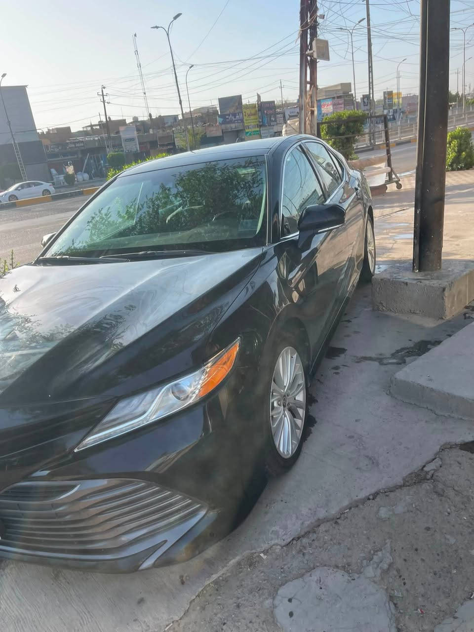 السلام عليكم كامري موديل ٢٠٢٠ اعلى  موصفات XSE بانوراما بدون ايرباكات حادث خلفي تصليح وصبغ الحاملغ الخلفي فقط واستبدال غطاء الصندوق نف اللونماشيه ٥٠ الف كيلو يعني ٢٥ الف ميل العنوان بغداد شارع ١٤ رمضان قرب ساحة اللقاء السعر ٢٠ الف دولار الاتصال بالرقم ***********
