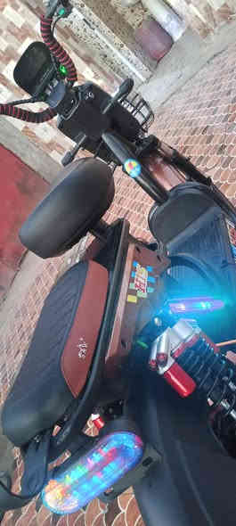 دراجه شحن مستعمل نضافه اخو الجديد الدراجه ما متعوبه الله شاهد ومابيهه اي عطل وتخبل تمشيك مسافه حلوه تمشيك داخل مو خارج سعرهه 370 الف وبي مجال للشراي مستعجل على بيعته كلش مكاني ناصريه شطره رقمي واتساب ***********
