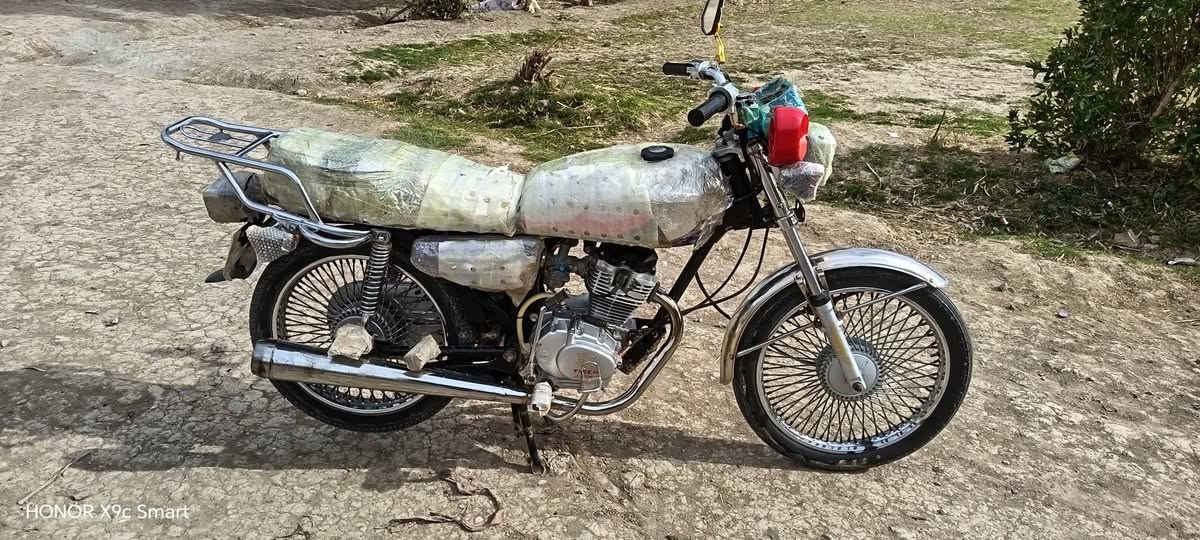 دراجة تايكر البيع نضيف ومكفول  موديل 2021كفاكه عامه وكله شقا مكان صويره السعر 450وبيه مجال ***********
