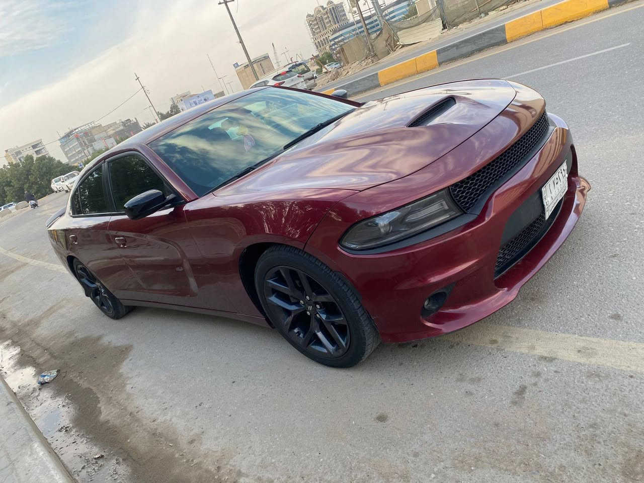 جارجر 2021 sxt
بصره حره لون ماروني حادثها جاملق فقط بدون ارباك حادثها كلش خفيف وبيها بارد بلجاملق خلفي مثل ما مأشر بلصوره سياره جديده ماشيه 37 ميل سعر 225للاستفار  
***********
