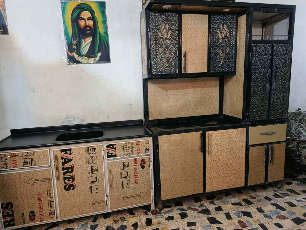 الكاونتر 270 الطباخ 225 مكان بغداد يوجد توصيل بكروه داخل بغداد الشراي يتفضل خاص او يتواصل على الواتساب ***********
