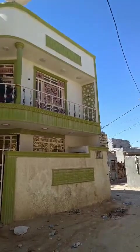 السلام عليكم ورحمة الله
بيت للبيع  مساحه 110متر طابقين طابو قرار محكمه سند 25بناء بلوك بناء جديد 
هوه واثاثه المكان كربلاء المقدسة قرب كنطرة السلام شارع الشريفي للسيراميك عامود 74السعر120وبي مجال 
ستفسار اكثر ***********‬‏
***********
