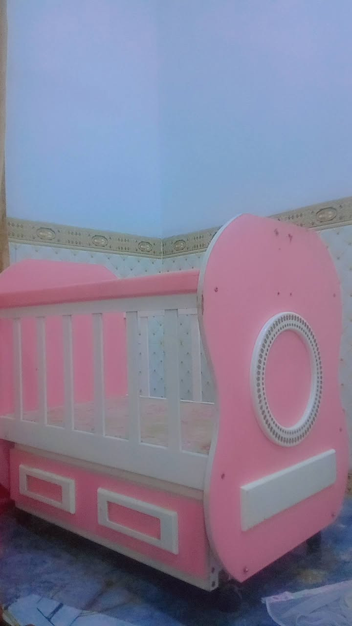 السلام عليكم للبيع كاروك ب٦٠ وبي مجال استعمال قليل ماخذته ب١٥٠ والايباد ب٥٠ وبي مجال فقط سماعته عطلانه كولشي مابي اتصال *********** مكان ابي غرق
