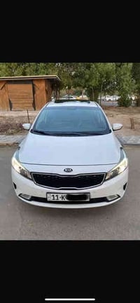 سيراتو إيراني 2017 فوول كفاله عامه من الصبغ والبارد  ماشيه 83 اي نقص م...