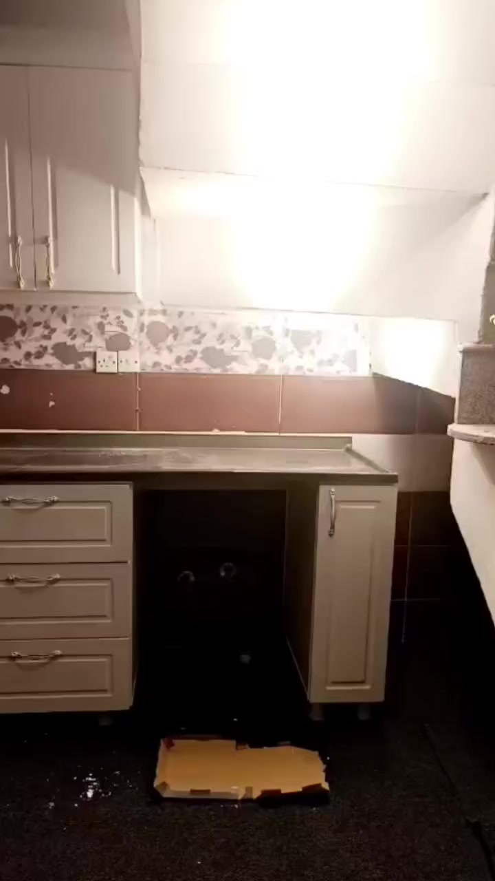 للبيع


**إذا كنت صاحب هذا الإعلان وتريد حذفه لأي سبب، رجاءا أرسل رسالة إلى الدعم الفني**