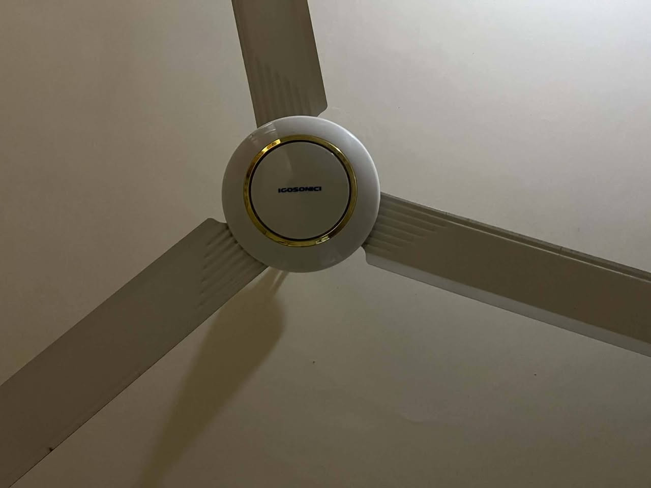 مكيف ومروحات كلش نظيفات


**إذا كنت صاحب هذا الإعلان وتريد حذفه لأي سبب، رجاءا أرسل رسالة إلى الدعم الفني**