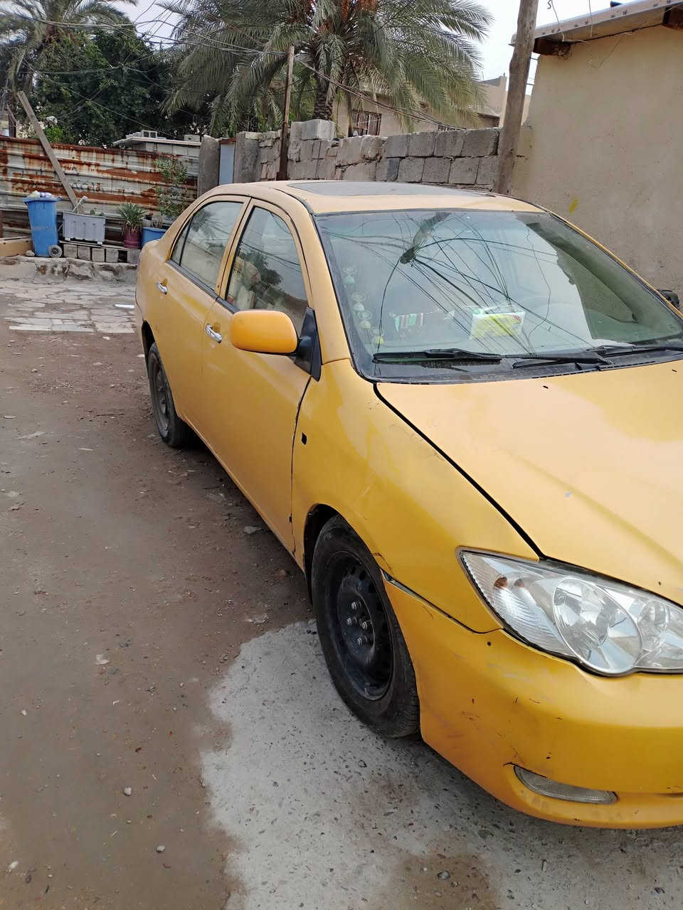 السلام عليكم سياره بي وايدي اس ثري مديل 2013 السياره جاهزه كير ومحرك كورلا خير من  كله جديد كهربائيات كله شغاله وجديده وخير من الله (ملاحضه السياره رقمه صدامي وراعيهه موجود) التواصل على الرقم *********** ومكان السياره بغداد
