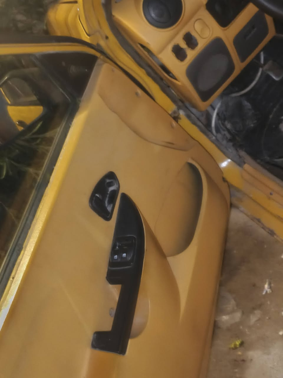 السلام عليكم سايبه للبيع 2012 سنويا منتهيه 22 مكاني بصره قرمه علي والشرايب خد السعر14✓✓✓***********
