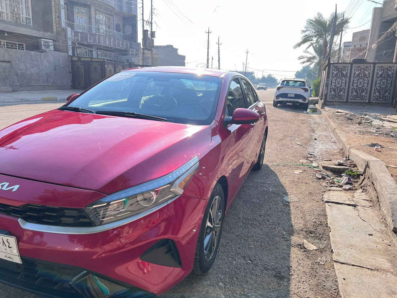 السلام عليكم فورتي للبيع موديل 2023 وارد امريكي مواصفات نص فول 
مرقم بغداد 
مابيها اي قطعة تبديل 
بيها فقط تعديل بل جاملغ الامامي الايمن و بنيد ومصبوغ
لون ماروني
السيارة ماشيه 18 الف 
نضيفه جداا 
شواصي لغود مكفوله 
السعر 155 وبيها مجال قليل


**إذا كنت صاحب هذا الإعلان وتريد حذفه لأي سبب، رجاءا أرسل رسالة إلى الدعم الفني**