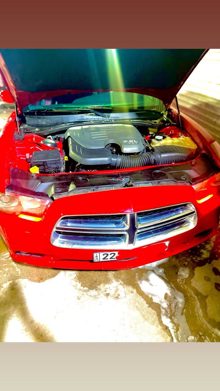 السلام عليكم جارجر ادوات  خليجي فول مواصفات تنته شاشه كبيره تحكم ستيرن كشنات جلد كهرباء جهتين كير ماوس كلاصات حار بارد عينه ٢٦٠ موديل السياره ٢٠١٢ طخم تاير باتري جديد مكان السياره بصره وأي ستفسار على الرقم الهاتف ***********
