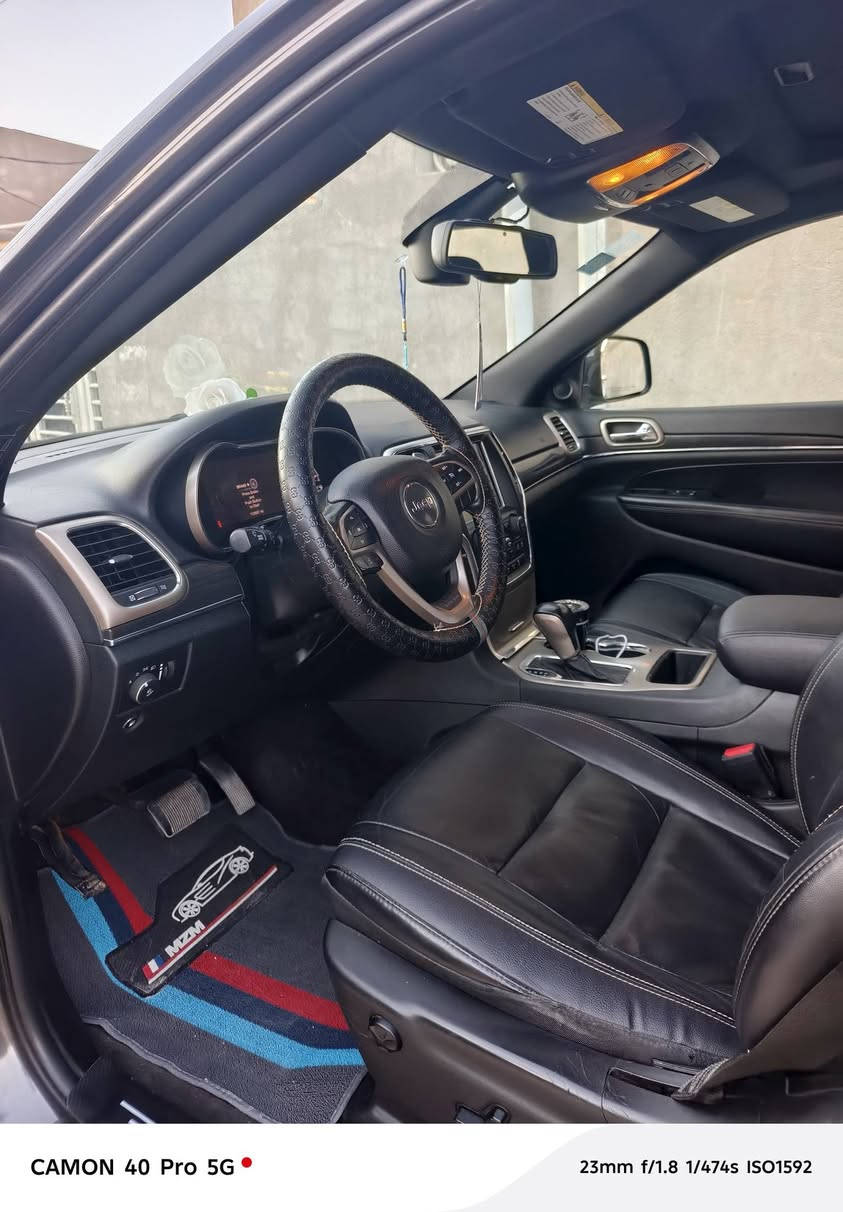 سياره جيب شيروكي للبيع موديل 2016 مكان ناصريه  شراي يتصل تفاصيل اكثر ***********
