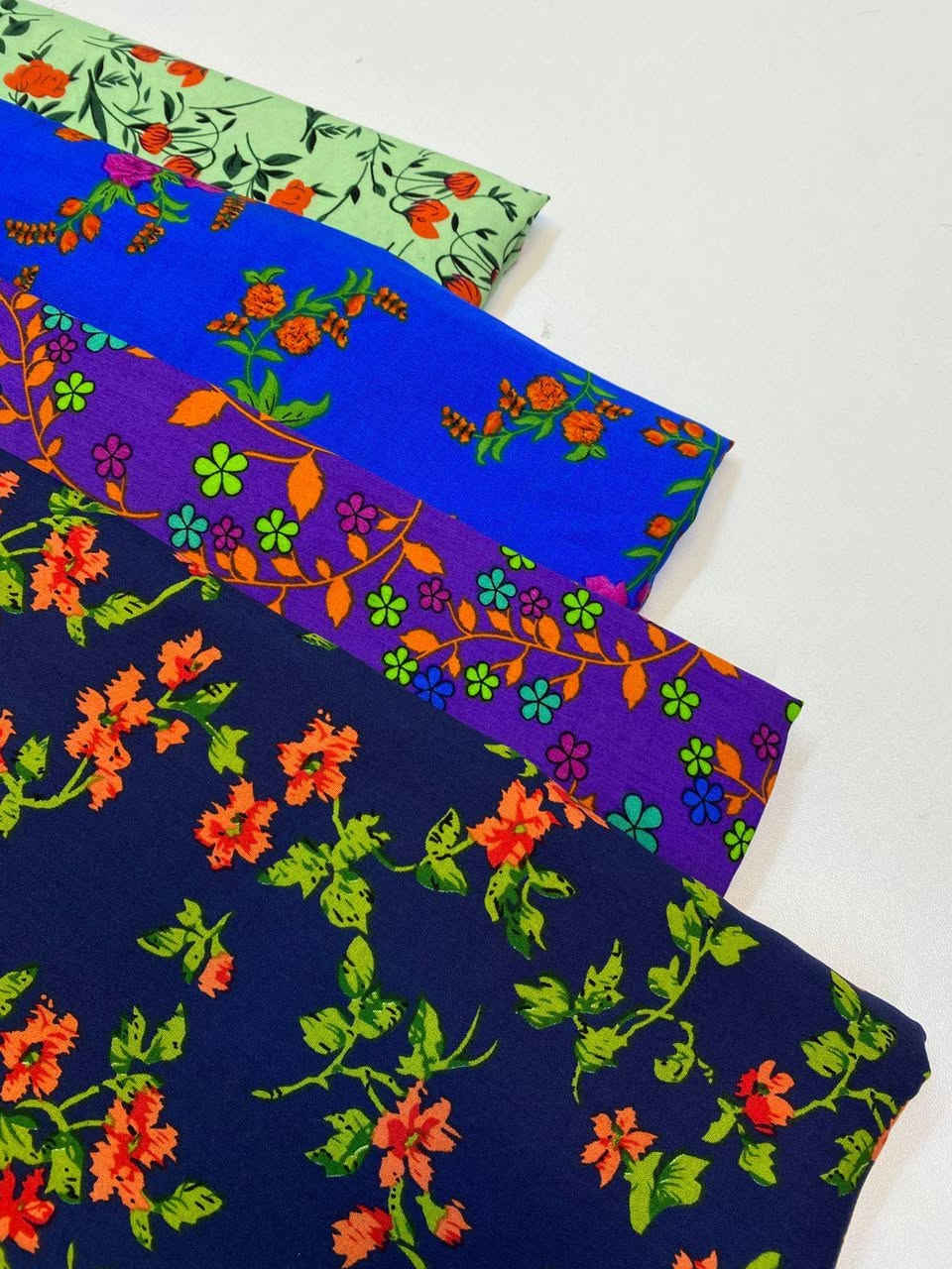 كشمير ايطالي جمله ومفرد الحجز وات ساب *********** يوجد توصيل سريع لكل المحافضات خلال يوم فقط البيت النظيف clean house
