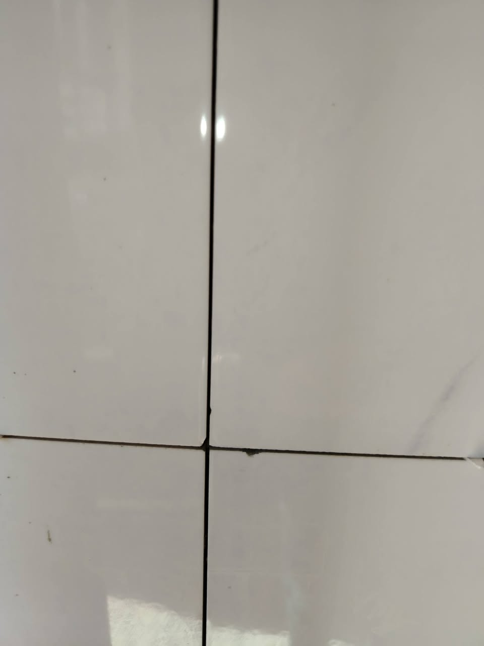 السلام عليكم خلفه سيراميك جدران وارضيه شغل نظيف ومرتب ودرجه أولى بشرط الالتزام بعمل التواصل مراسلت الصفحه أو اتصال عل الرقم *********** واتساب مفتوح التوفيق والنجاح الدائم يارب
