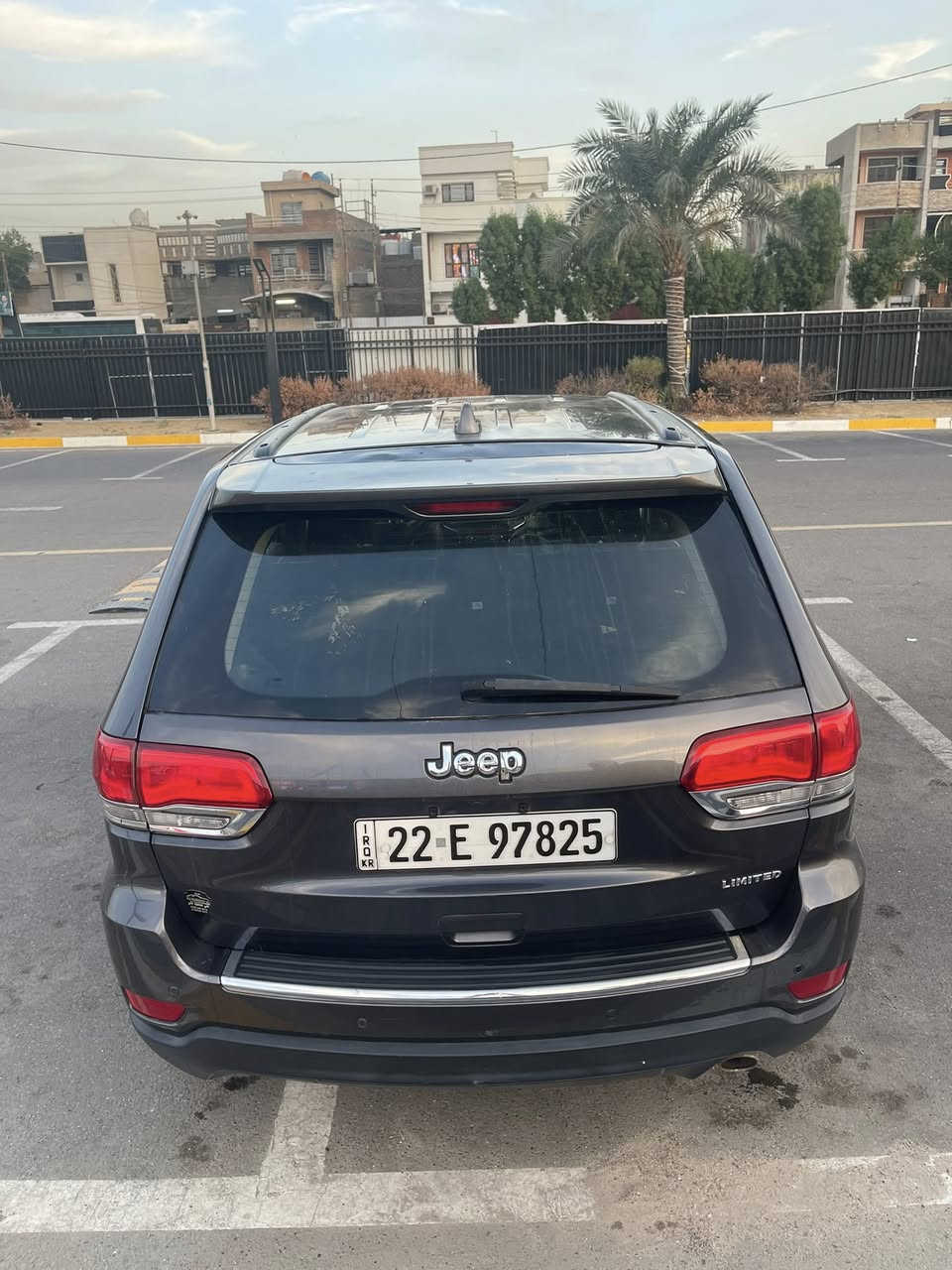 للبيع…
بسعر مناسب جدااا

Jeep 2021 limited
فور ويل 4*4
ماشية 45 الف ميل
رقم اربيل الجديد تحويل ثاني يوم
السيارة بدون ضربة 
حادثها سرقة ٧ قطع وكل القطع راجعة نفس اللون عدا البنيد
مواصفات:
-داخل جلد اسود
-شاشة كبيرة كار بلي
-تدفئة ستيرن وكشنات
-رادار جانبي
-حساسات خلفية
-رادار خلفي
-جنطة كهرباء
-لايت امامي زنون
-فتحة سقف
-فور ويل 4*4
-تخم تايرات جديد

السعر:200 ورقة

واتساب او اتصال: ***********
