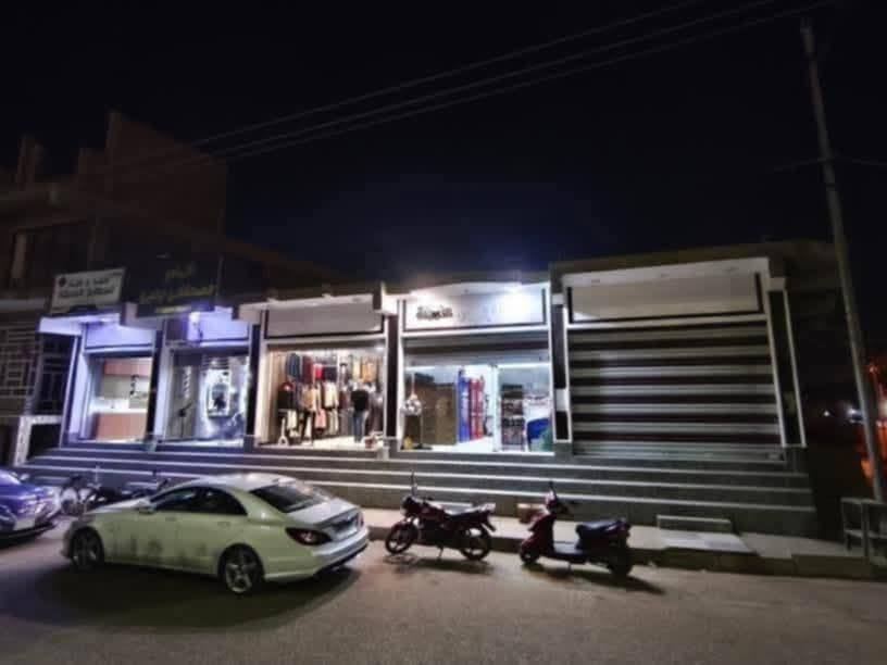 🧤السلام عليكم. يوجد محلات تجارية  عدد  ٤  للأيجار المكان الصوفية شارع ٤٠  مقابل .مجمع الريان للأستفسار على الرقم   ***********
