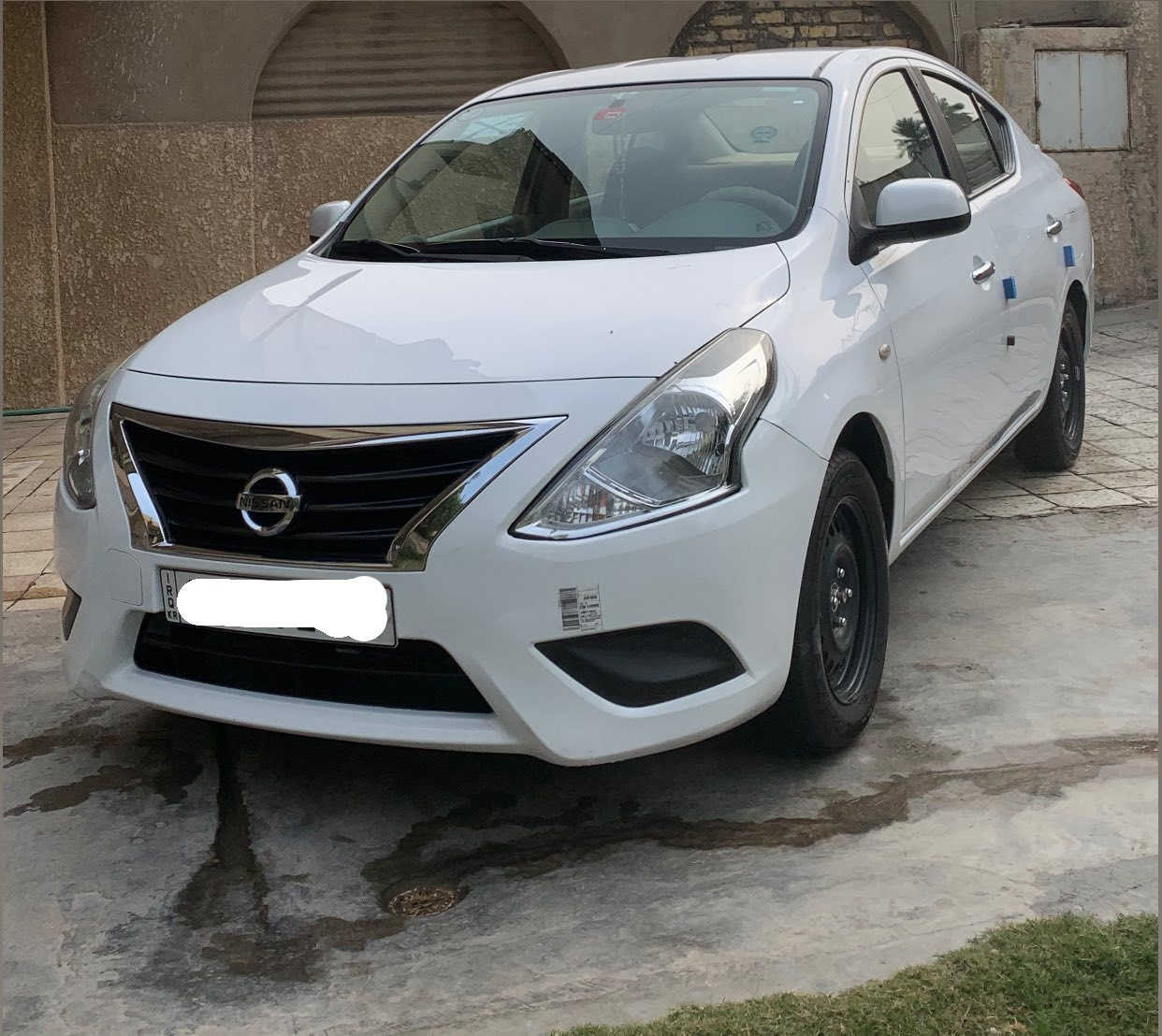 سلام عليكم نيسان سني هندي موديل 2021
ماشيه (108الف  )

كير مكينه مكفولات تبريد ثلج تخم تاير جديد السياره احلى من الصور والسونار مرفق ويا الصور  
  سبير السياره منزل ع وضع شركه  والكبات موجوده السياره بالكامل مدوشمه 
مواصفات
 تحكم ستيرن
حساسات خلفيه
مانع انزلاق 
سبايد خلفي

السعر 114 بيهه مجال 
مكاني سياره  بغداد /  الكرخ
رقم صاحب سياره ***********
