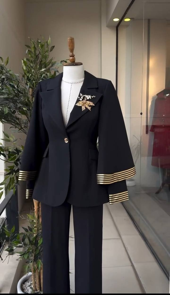 وصل القوي طقم مبطن  انيق
 خامه دابل ايطالي

قياس 48/46/44/42/40/38/


**إذا كنت صاحب هذا الإعلان وتريد حذفه لأي سبب، رجاءا أرسل رسالة إلى الدعم الفني**