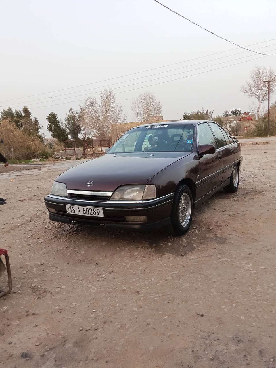 السلام عليكم اخوان: اوبل اوميكا 1993/ مصبوغه جماليه بدون ضربه ولا حتى طخه السياره جاهزه من الدعاميه للدعاميه مكينه 20. جديده وكير جديد مكينه قبل يومين جفتتها شغل كامل حتى بساتم جدد حداديه جديده تخم تاير هزه جديده قبل سبوعين داورتها بسمي رقم بابل انكليزي السياره يعني جاهزه كل نقص ماكو ترايك وين متريد /مكان السياره الديوانية ناحية المهناويه  السعر40 /***********
