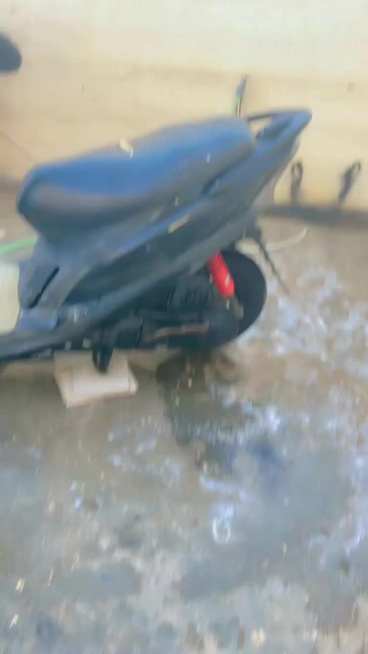 السلام عليكم ماكس عدله بلاد ٤٩ الدراجه مرتبه مال جناي كلهه شغاله عده السلف بيه كطع بك لايت اشاير قفل جنطه  عداد بانزين وسرعه صالنصه أف ام مكينه لــا نضوح ولا بخار خير من الله شراي يدلل مكاني بابل محاويل سعر ٣٥٠ شراي بيك خير وتدلل بيع فقط


**إذا كنت صاحب هذا الإعلان وتريد حذفه لأي سبب، رجاءا أرسل رسالة إلى الدعم الفني**