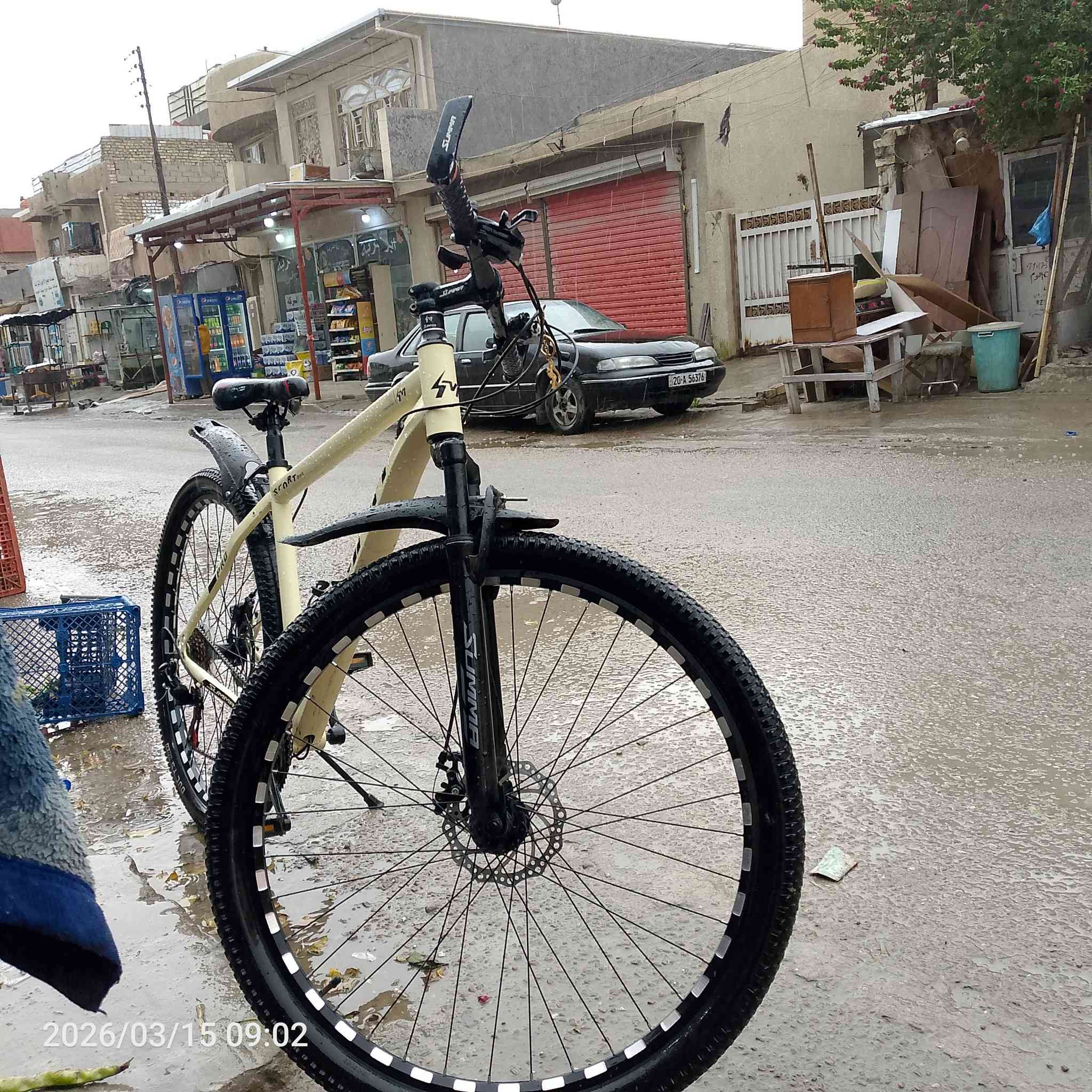 يا الله سلام عليكم للبيع بايسكل جبلي رياضي 
نوعيه اصليه  
✓بريكات امامي وخلفيه 

✓وكلهن دسكات مو بريك عادي دسك 

✓دبلات امامي 

✓تايرات نضيفات امامي وخلفيه 

✓ دبل مكينه بي 🚀

✓ عدد سرع مال كير 5 🚀

✓ عدد سرع مال مكينه 7 🚀🚀

✓ويل رياضي امامي خلفي 

✓كشن جديد 

✓بريكات جدد 

✓جاملاغت جدد 

✓ ويالة جدد 

✓مكينه عقرب 🚀

✓ وذا كو مرواس بدراجه او بايسكل 

✓عنواني بغداد الاعلام الشباب 

✓ السعر ب 150 وماكو هيج سعر 

✓لين بايسكل ياباني اصلي نوعيه ماركه 

✓هاذ رقمي شراي يتصل ويدلل

// ***********//
