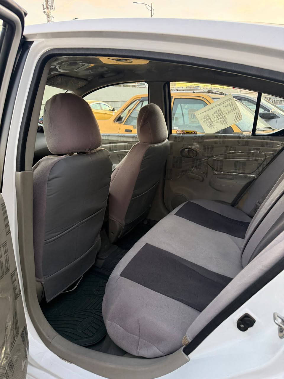 مكلف بل نشر
السلام عليكم نيسان سني هندي 2021 ام البليتة الزركة 
سيارة خير من الله عل البلاد كير مكينة تبريد تخم تايرات خير من الله سيارة شغل واطلع مكفولة من الدعامية للدعامية شاشة سمارت فول تج ١١ انج  عدا ربع شبر بلجاملغ الامامي الايمن معدل عل pdr رقم سليمانيه تريد تحويل أو وكالة اني حاضر ممتوفر عالفيس الشراي يتصل
السعر 115 ورقة
 ***********
*********** متوفر بيهن واتساب
