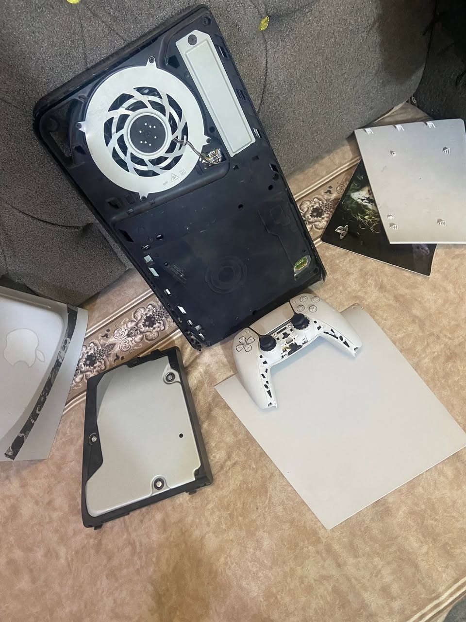 السلام عليكم بلي5 سلم اوربي مكسور بي ذني المشاكل البصوره HDMI مالته سليم مابي اي ضرر


**إذا كنت صاحب هذا الإعلان وتريد حذفه لأي سبب، رجاءا أرسل رسالة إلى الدعم الفني**
